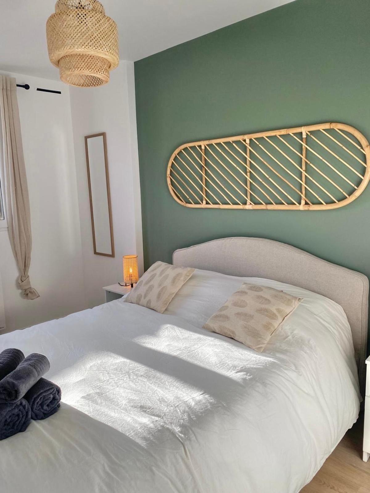 Modern & Cosy 3 Bedrooms Train Tramway Ница Екстериор снимка
