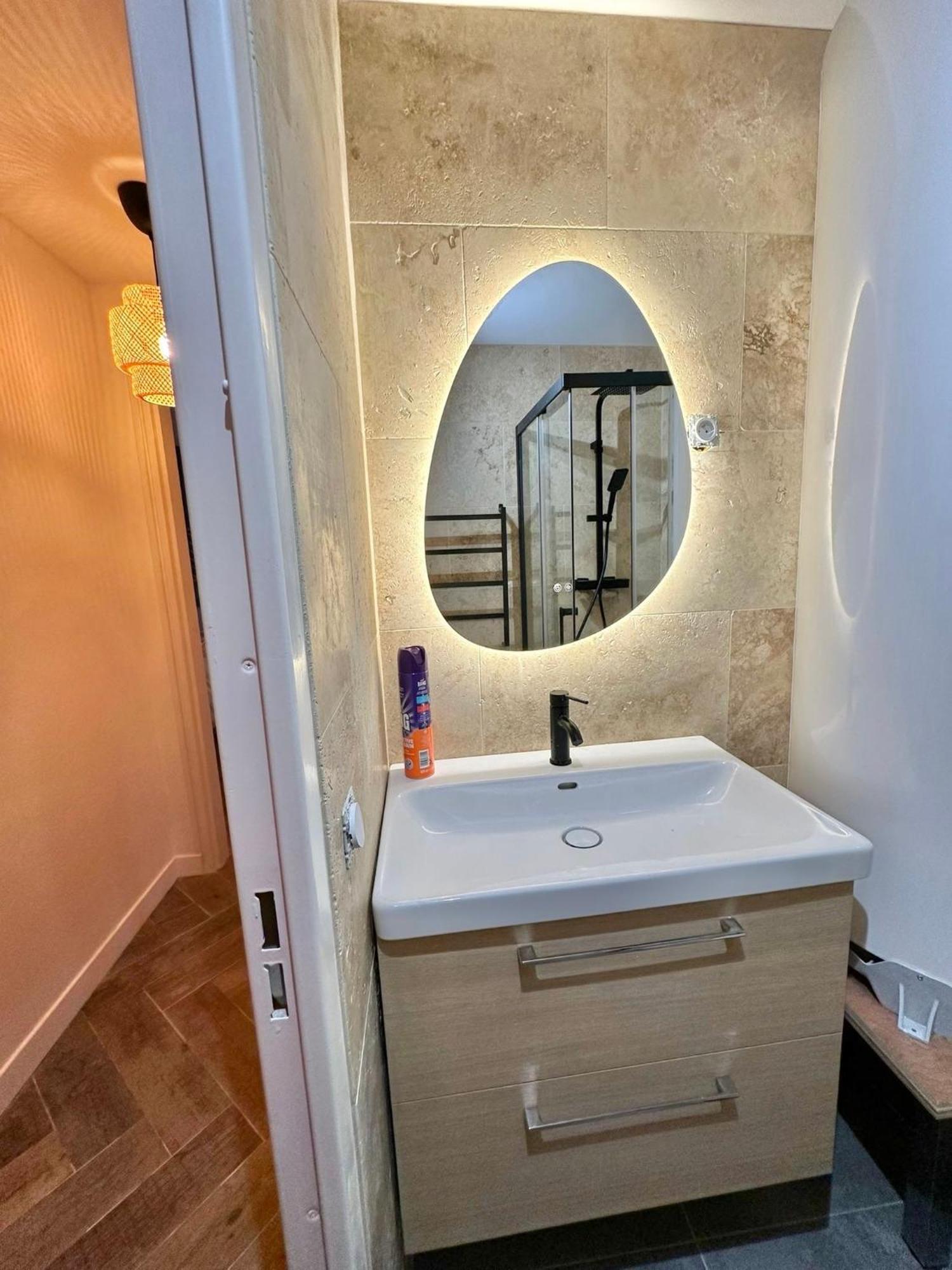 Modern & Cosy 3 Bedrooms Train Tramway Ница Екстериор снимка